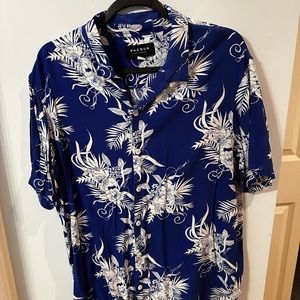 Pac-Sun Casual Button-Down.  COOL DESIGN!